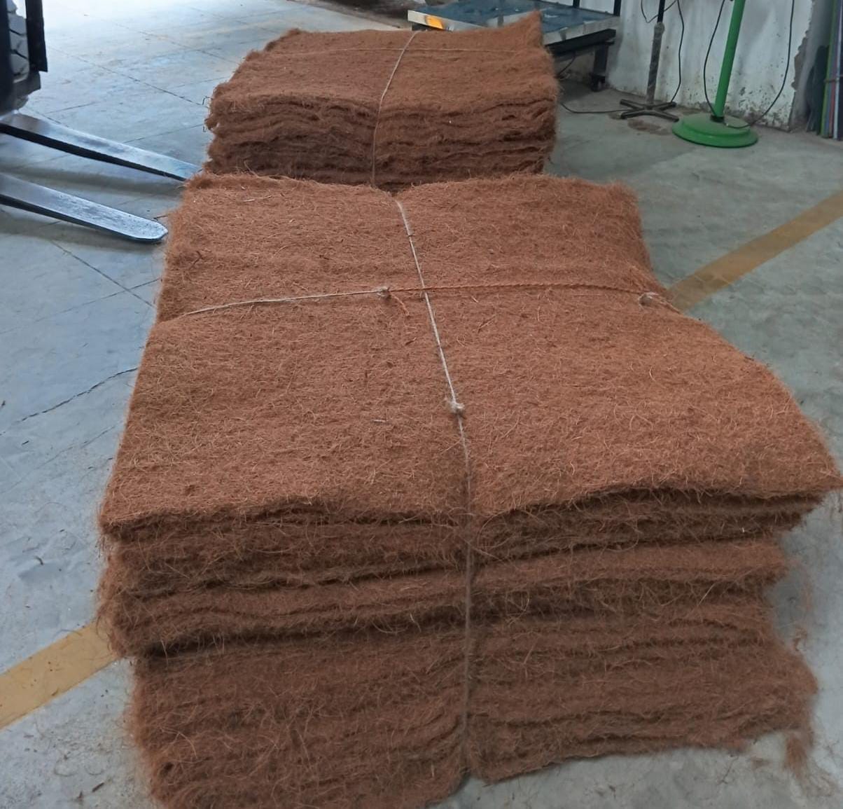 Coir Blankets 1m L x 0.90m W, 20-25mm Thickness for Hydroponics Gardening