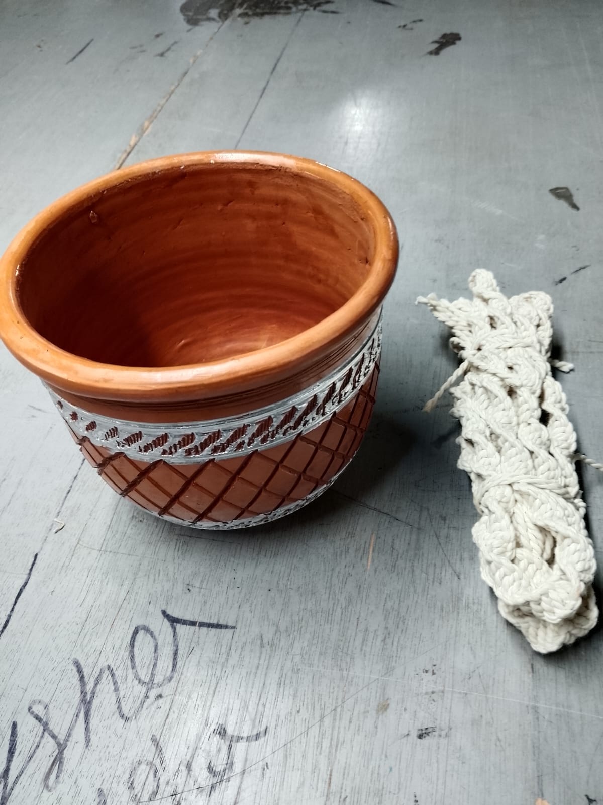 Handmade Painted Pottery Plant Pot with Hanging Clay Flower Pot Planter